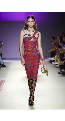 Versace Spring 2019 MFW / Versace весна-лето 2019 Неделя моды в Милане